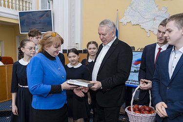 Неизвестный Дом Советов: от квеста до голосования